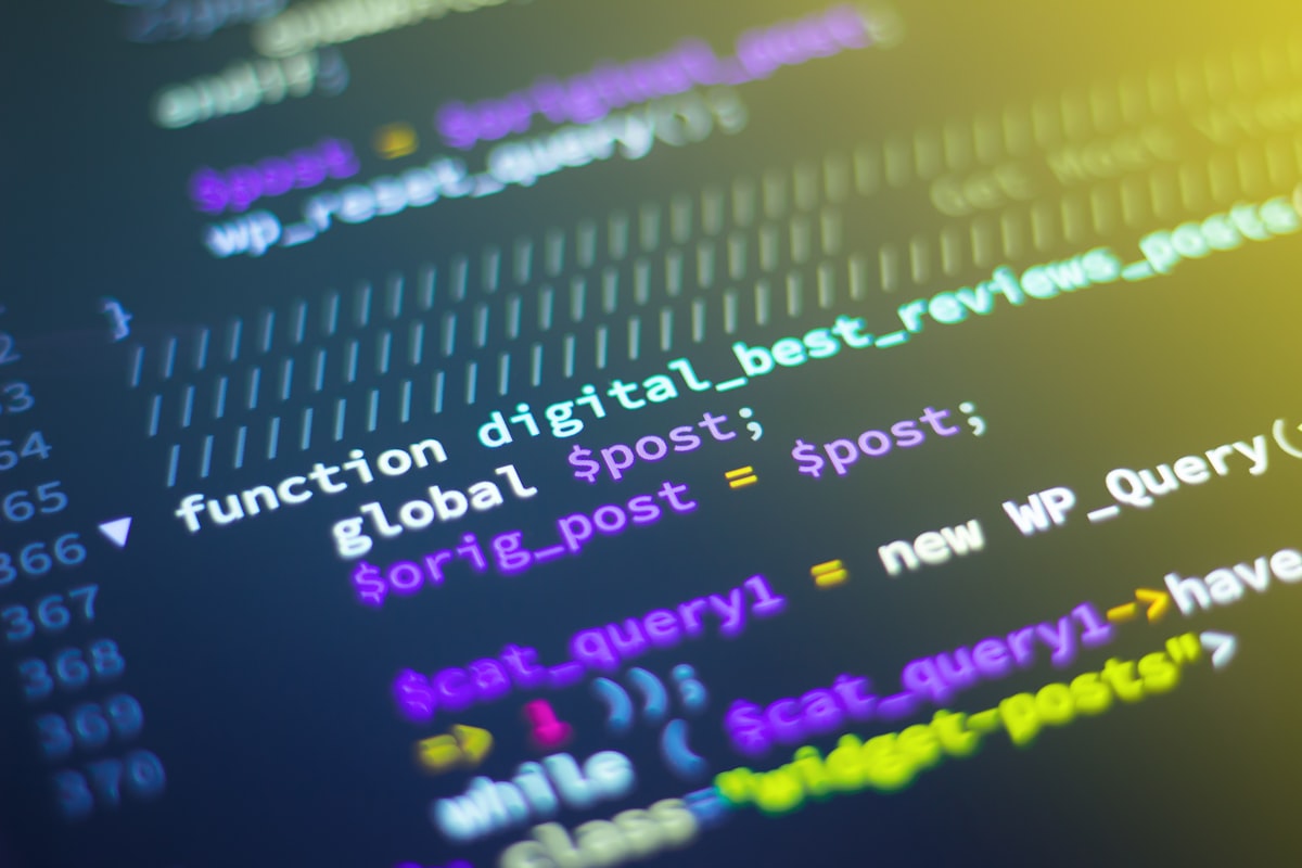 Interface générique de backtest pédagogique sur écran, sans plateforme de courtage réelle
